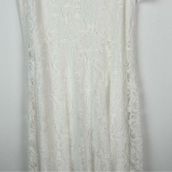 NWT Lulu’s Lace Wedding Dress Strapless White Simple Elegant Small - Picture 3 of 14